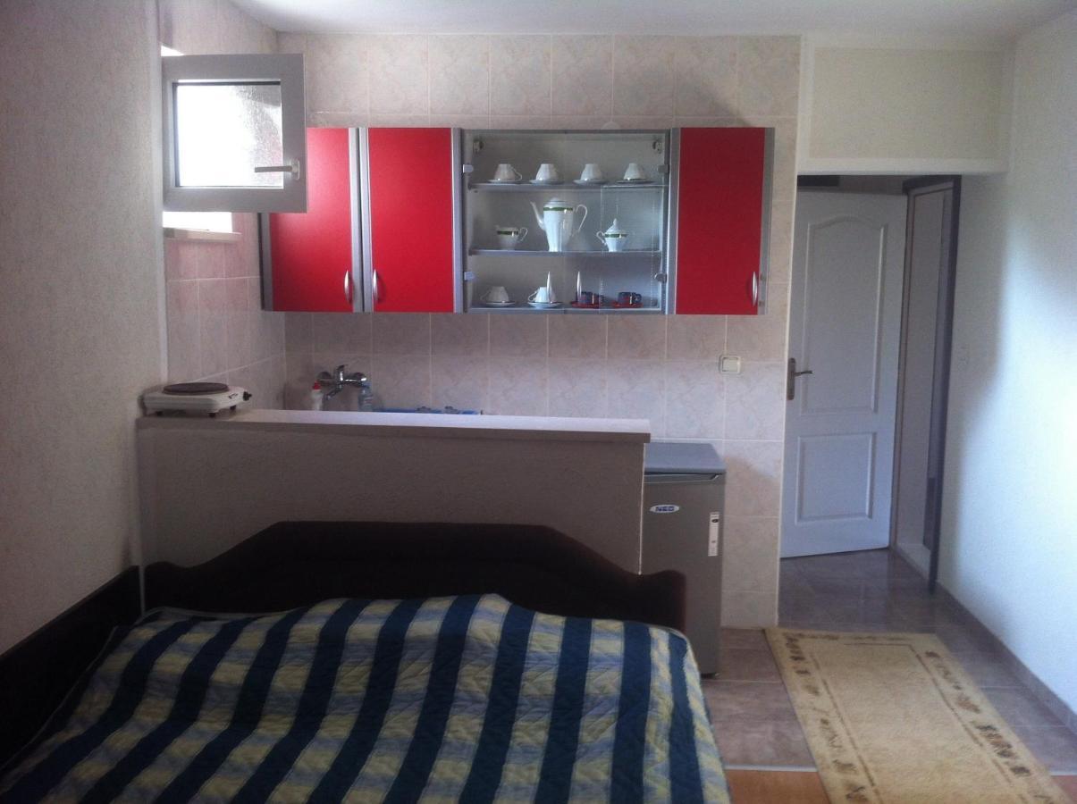 Apartments Avdic Sutomore Δωμάτιο φωτογραφία